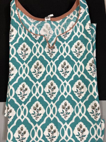 Cotton Floral Print Kurti – Elegant & Comfortable